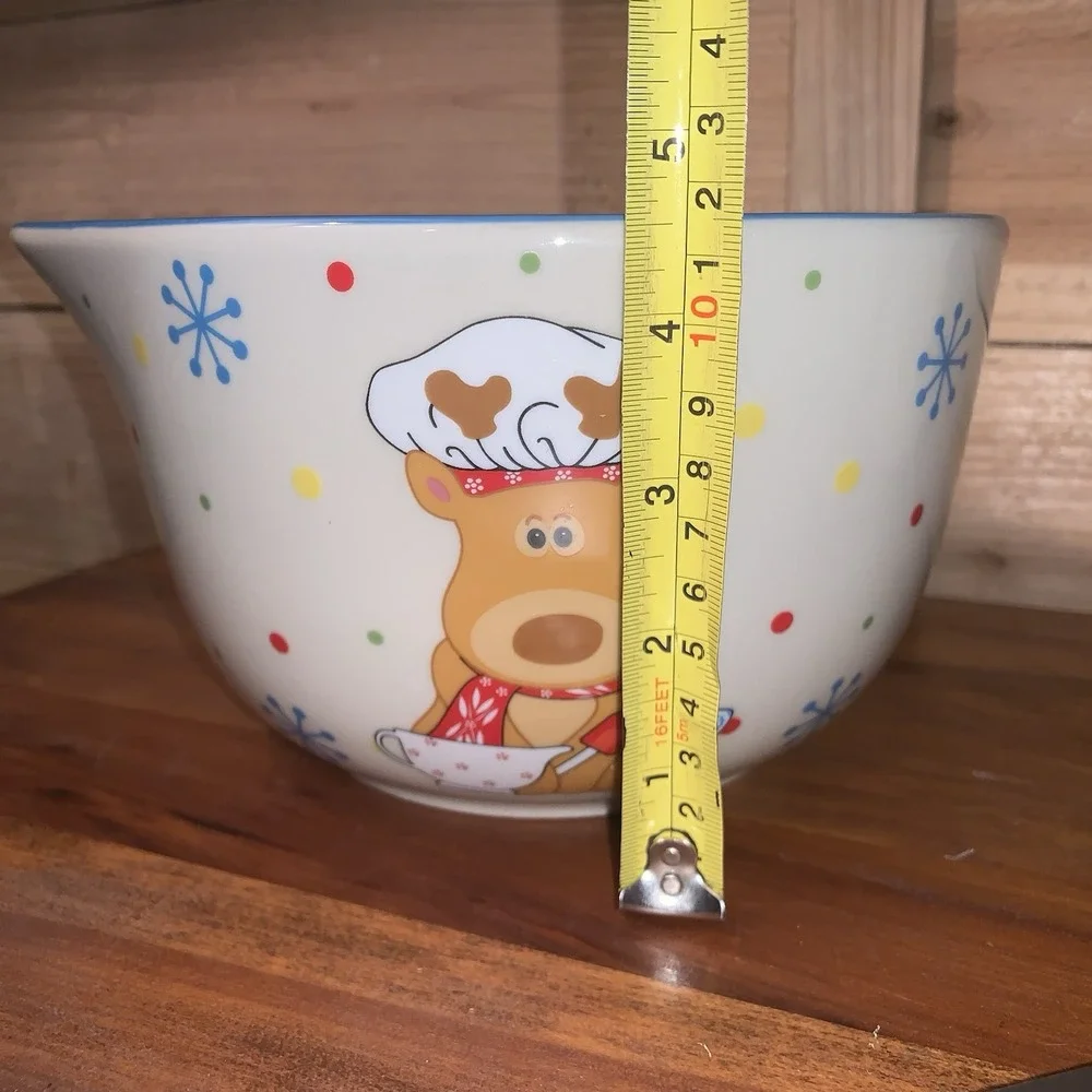 Temptations 2QT Mixing Bowl With‎ Spout 